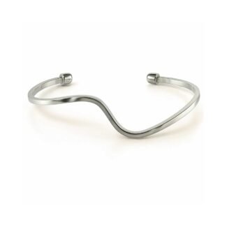 Single-strand square-wire bracelet in solid 925 silver.